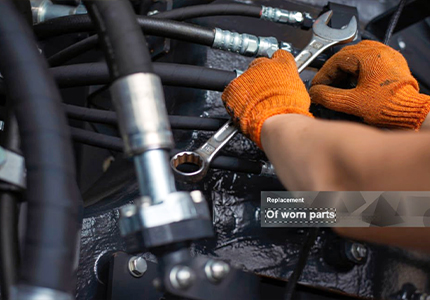 Replacement of wearing parts on construction site