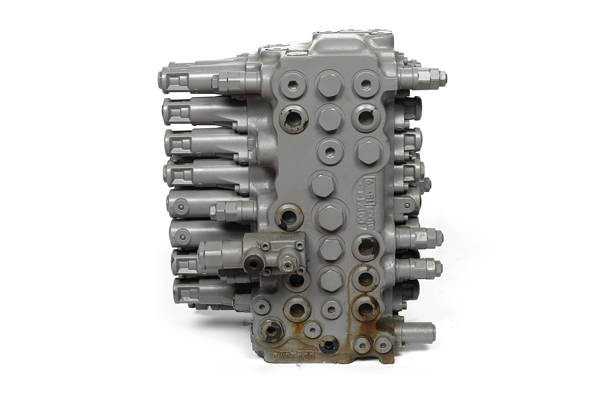 C0170-31214/4668697-Valve Assembly-KYB
