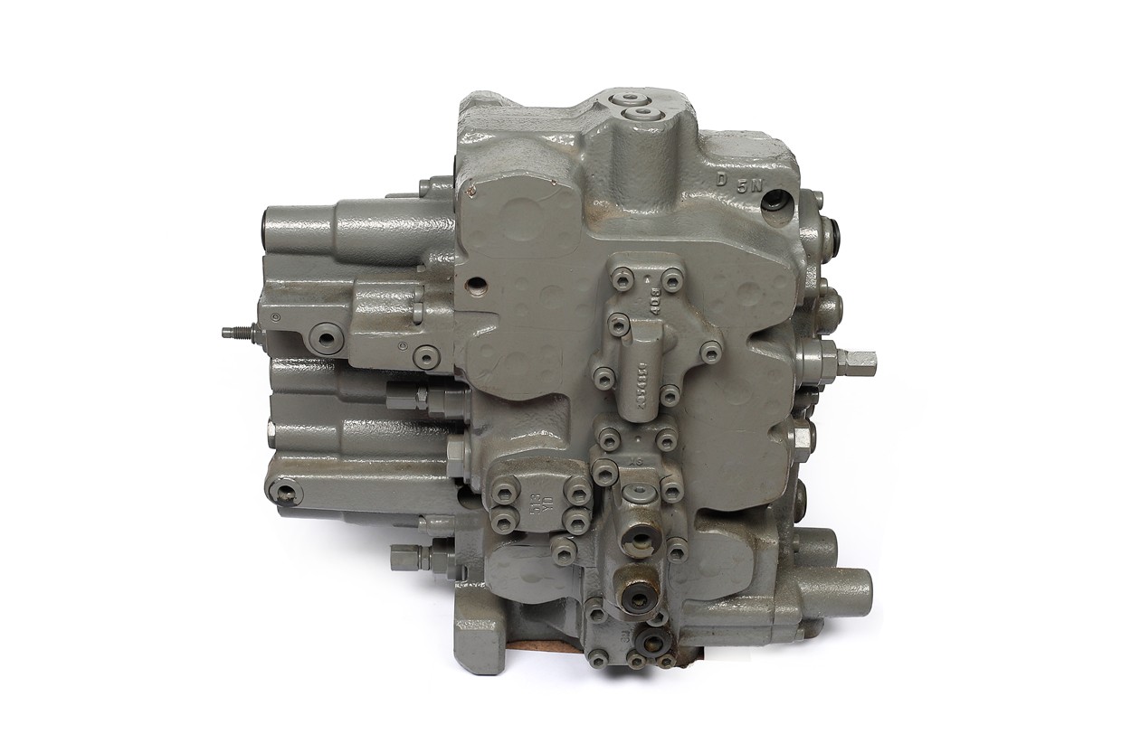 HCV06/EF-101/0011696-Valve Assembly-HITACHI
