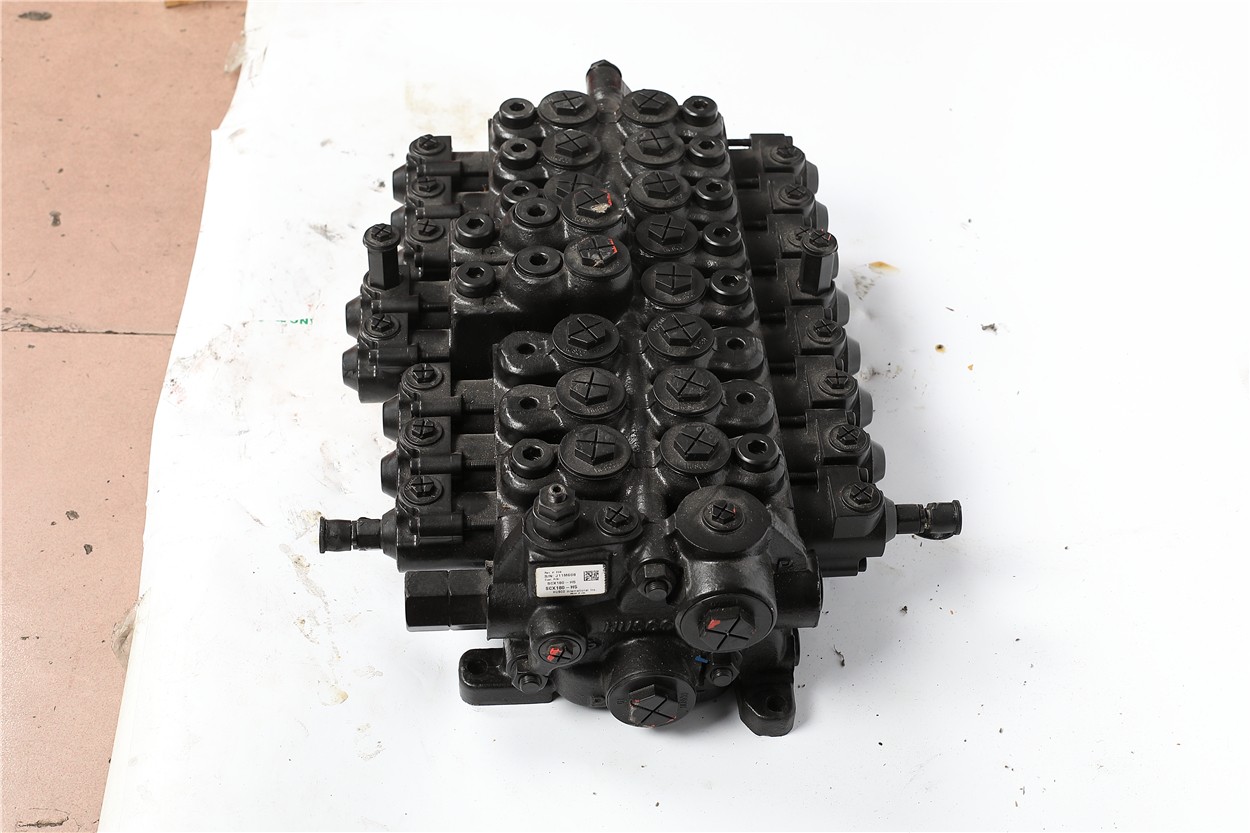 SCX180-H5-Valve Assembly-HUSCO