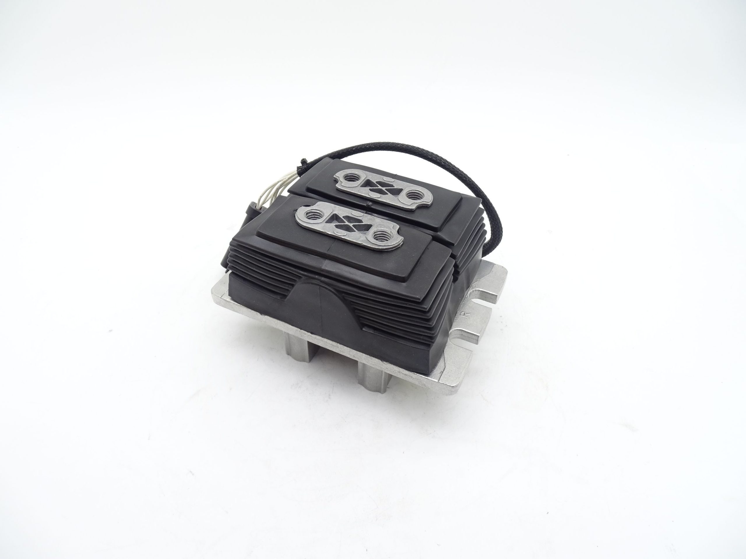 561-7001 Electronic Parts-Han Tang